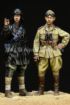 Alpine Miniatures 35124 WW2 Italian AFV Crew Set (2 Figures)