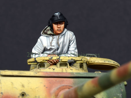 Alpine Miniatures 35131 German Panther Commander #2 1/35
