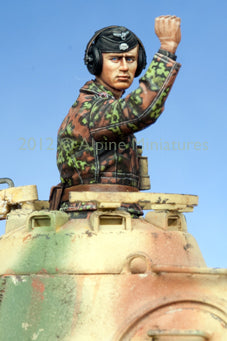 Alpine Miniatures 35141 WSS Panzer Commander Set (2 Figures) 1/35