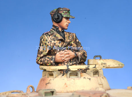 Alpine Miniatures 35140 WSS Panzer Commander #2 1/35