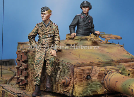 Alpine Miniatures 35225 WSS Tiger Crew Set (2 Figures) 1/35
