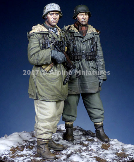Alpine Miniatures 35237 WSS Grenadiers at Kharkov Set (2 Figures) 1/35