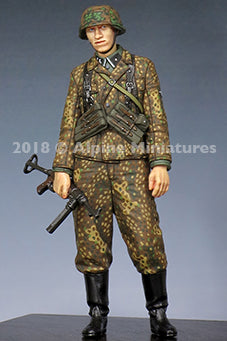 Alpine Miniatures 35245 WSS Grenadier MP40 1/35