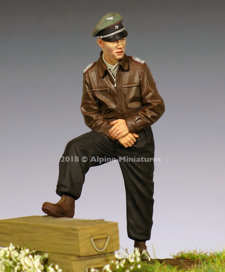 Alpine Miniatures 35253 WSS Panzer Officer 44-45 1/35