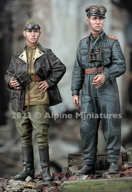 Alpine Miniatures 35308 WW2 Soviet Tank Officer Set (2 Figures) 1/35