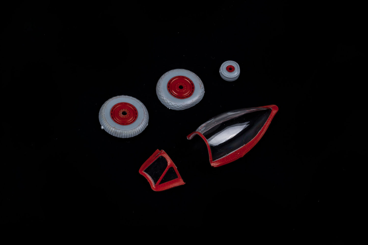 Eduard 1/48 P-47D-25 canopy and wheel mask set for MiniArt kit, featuring pre-cut kabuki tape for precise exterior masking.