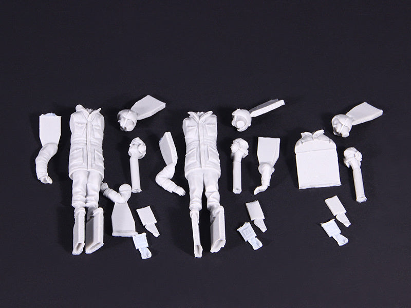 Valkyrie Miniatures 1/35 Modern British Army Tank Crew Set 1970-80S (2 Figures + 1 Bust Included) (In Stock June)