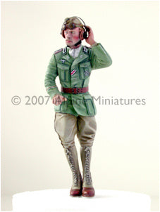 Alpine Miniatures 35006 WW2 German DAK Tanker 1/35