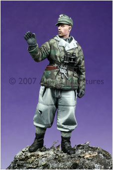 Alpine Miniatures 35037 Winter Panzer Crew 1/35