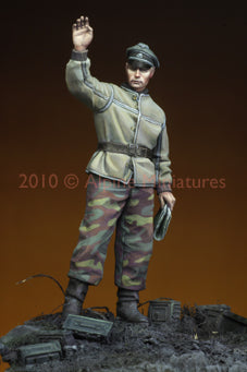 Alpine Miniatures 35098 LAH Officers Ardennes Set #2 (2 Figures)