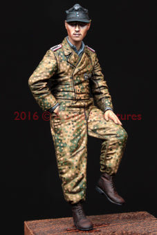 Alpine Miniatures 35224 WSS Tiger Crew 44/45 1/35