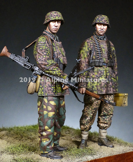 Alpine Miniatures 35268 MG Team 12 SS “HJ” (2 Figures) 1/35