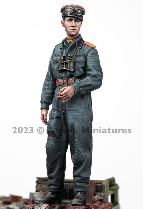 Alpine Miniatures 35307 WW2 Soviet Tank Officer #2 1/35
