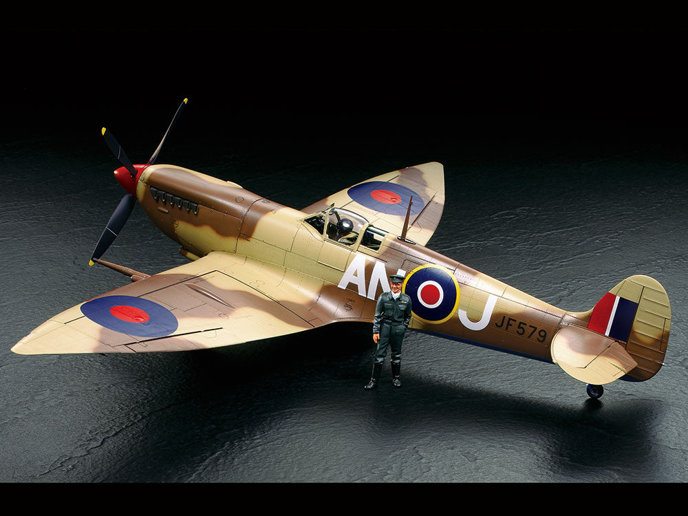 Tamiya 1/32 Supermarine Spitfire MKVIII