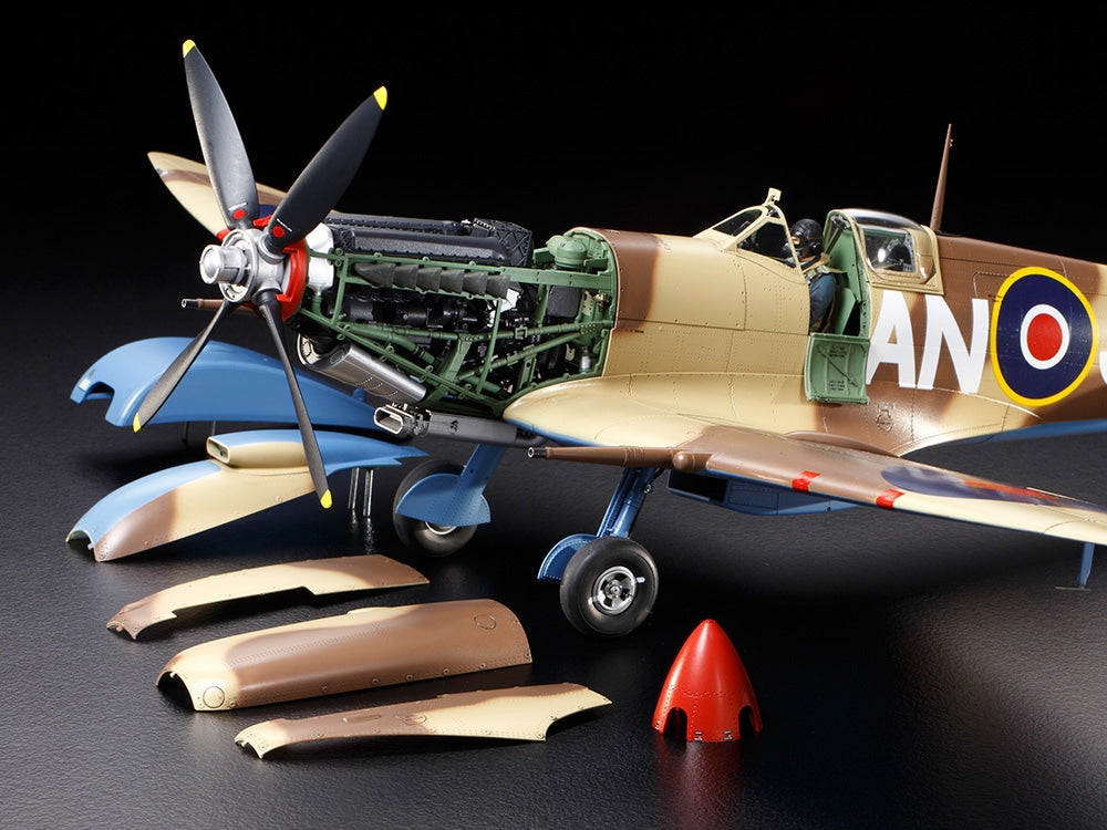 Tamiya 1/32 Supermarine Spitfire MKVIII