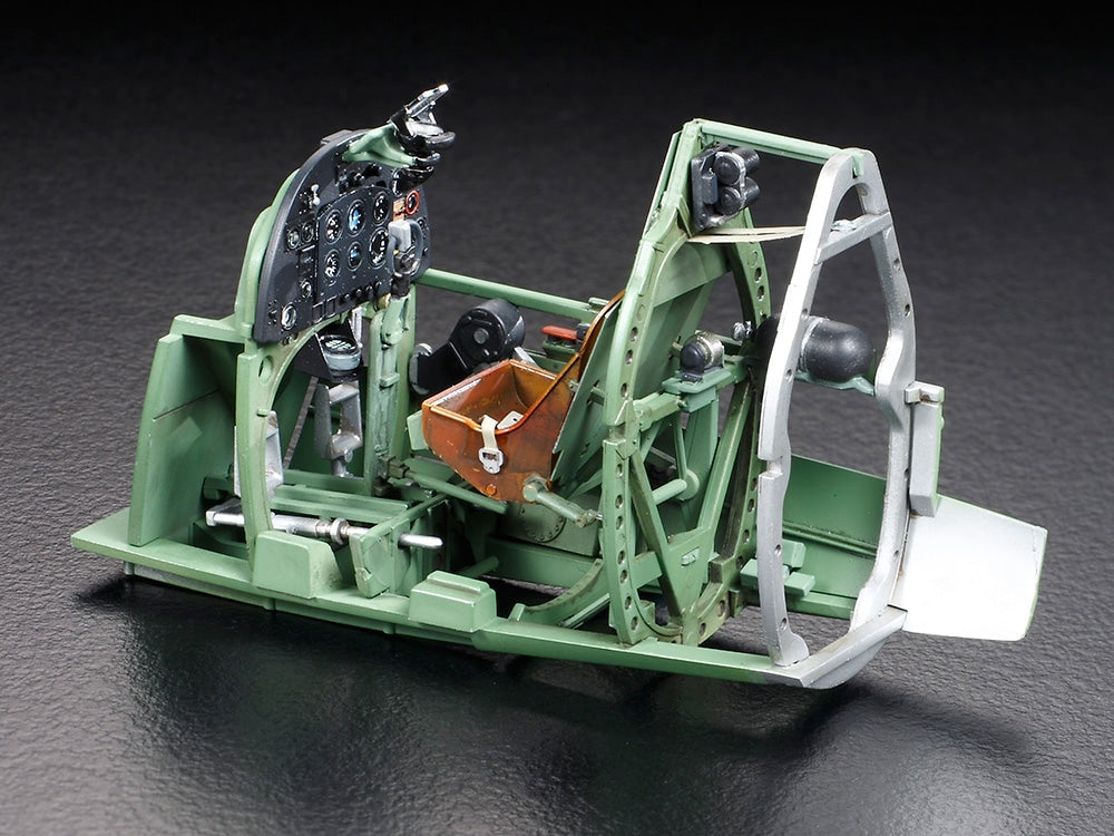 Tamiya 1/32 Supermarine Spitfire MKVIII