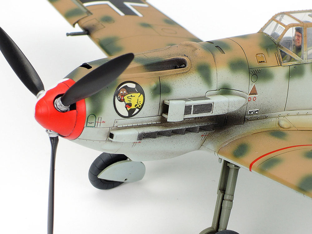 Tamiya 1/48 Scale Messerschmitt Bf 109E-4/7 Trop Model Kit close up on engine cowling and propeller 