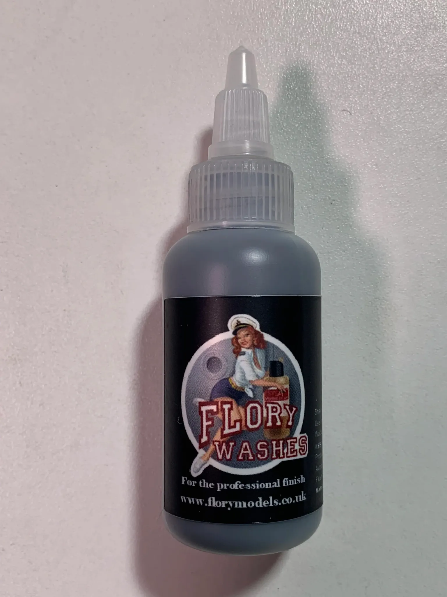Flory Models Thick Grey Weathering Wash TWW107 bottle for neutral grey shading and weathering effects on scale models